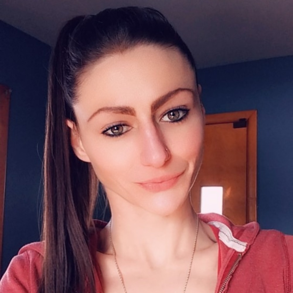 Meet your Posher, Stephanie